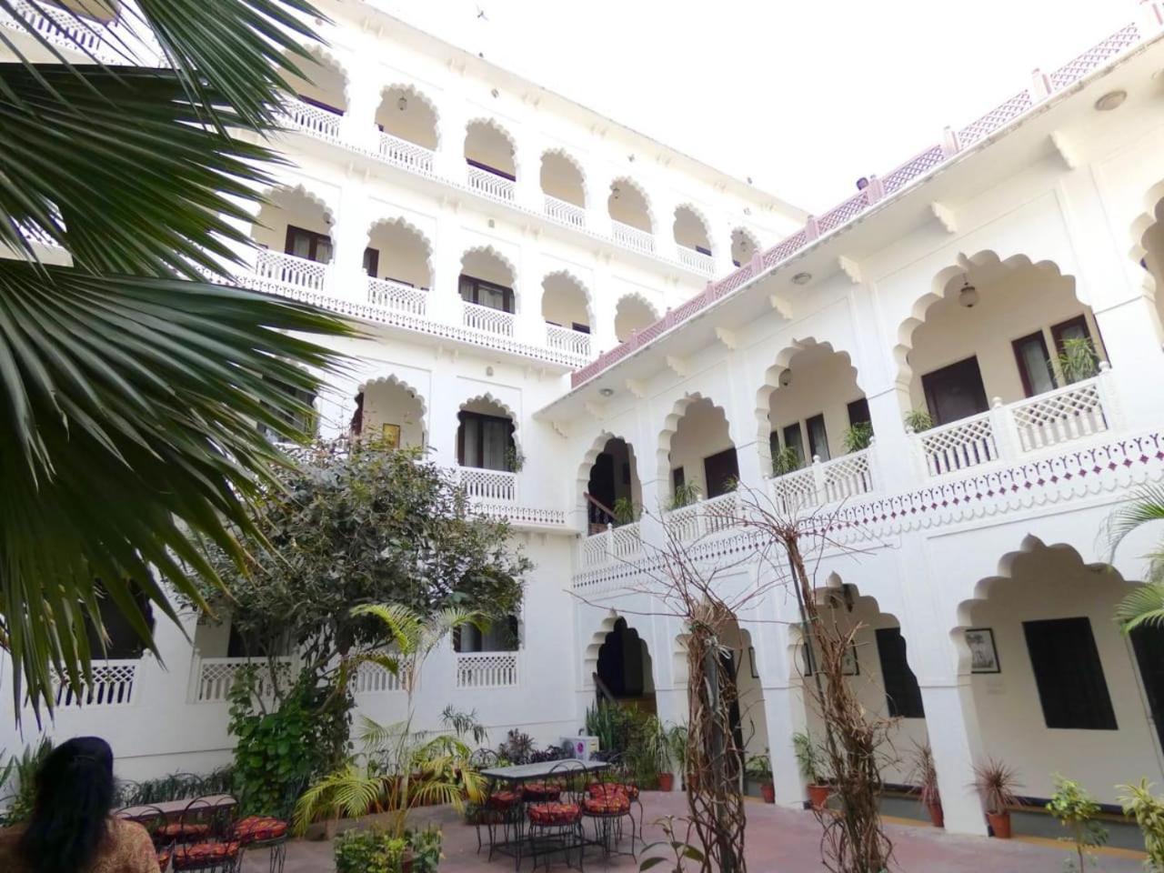 Heritage Khandwa Haveli Hotel Jaipur Bagian luar foto