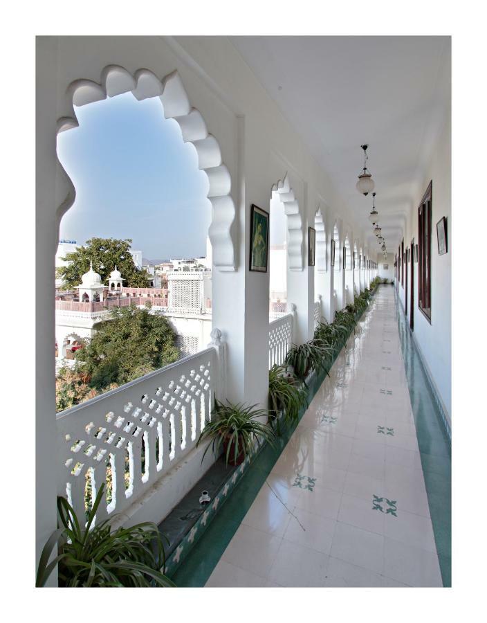 Heritage Khandwa Haveli Hotel Jaipur Bagian luar foto